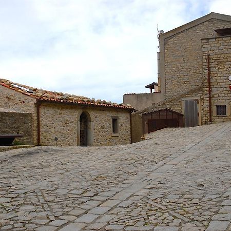 Luna - Aragon Home Holiday Montalbano Elicona Zewnętrze zdjęcie