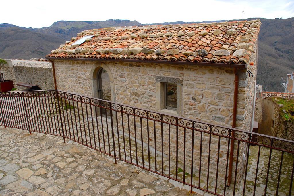 Luna - Aragon Home Holiday Montalbano Elicona Zewnętrze zdjęcie