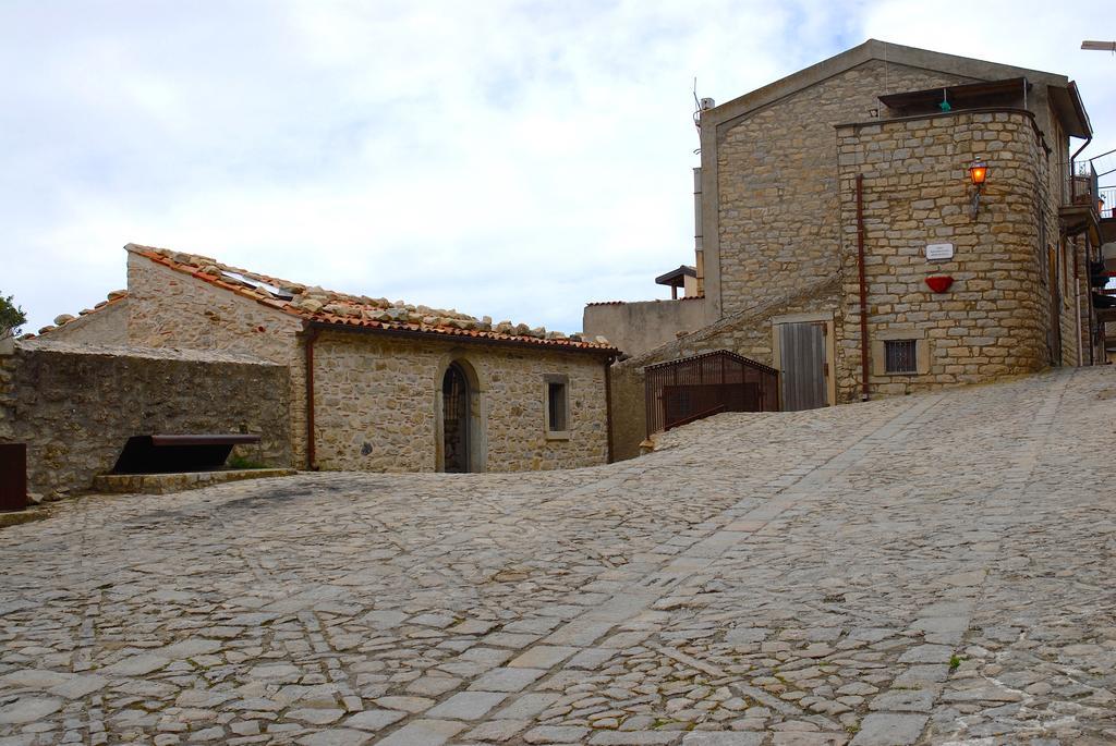 Luna - Aragon Home Holiday Montalbano Elicona Zewnętrze zdjęcie